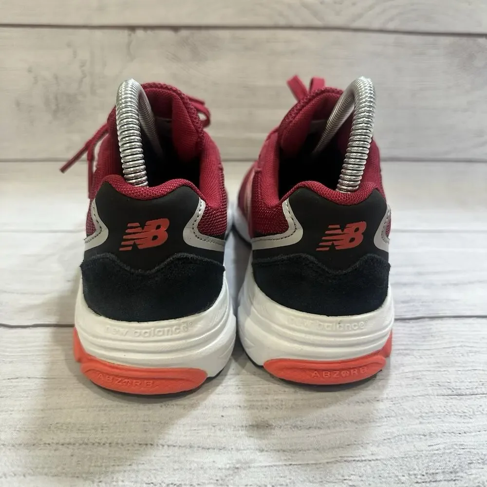 New Balance 888v2 Running Shoes Kids 4.5 Burgundy GK888CB2 Excellent‎ Suede Mesh